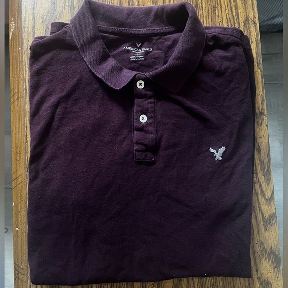American Eagle Burgundy Tee - Picture 1 of 6